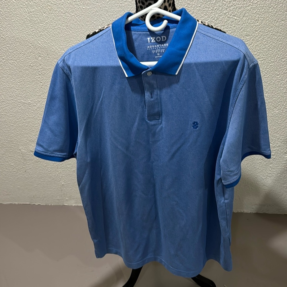 Men”s Izod stretch golf shirt